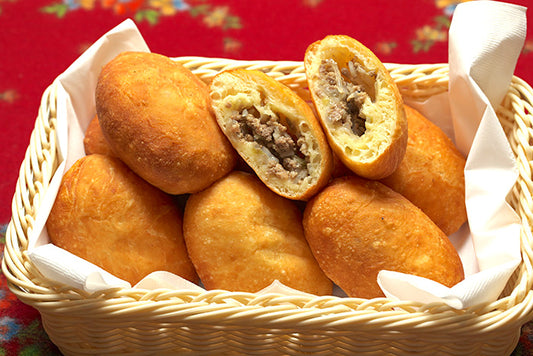 【ロシア料理チャイカ】ピロシキ4個