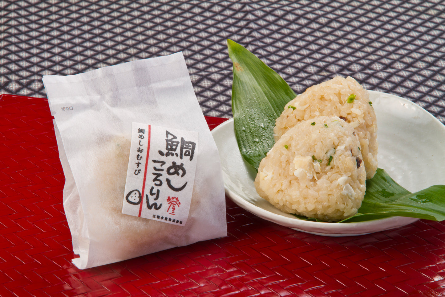 【尾鷲の鯛専門店めでたい屋】鯛めしころりん×うしお汁セット